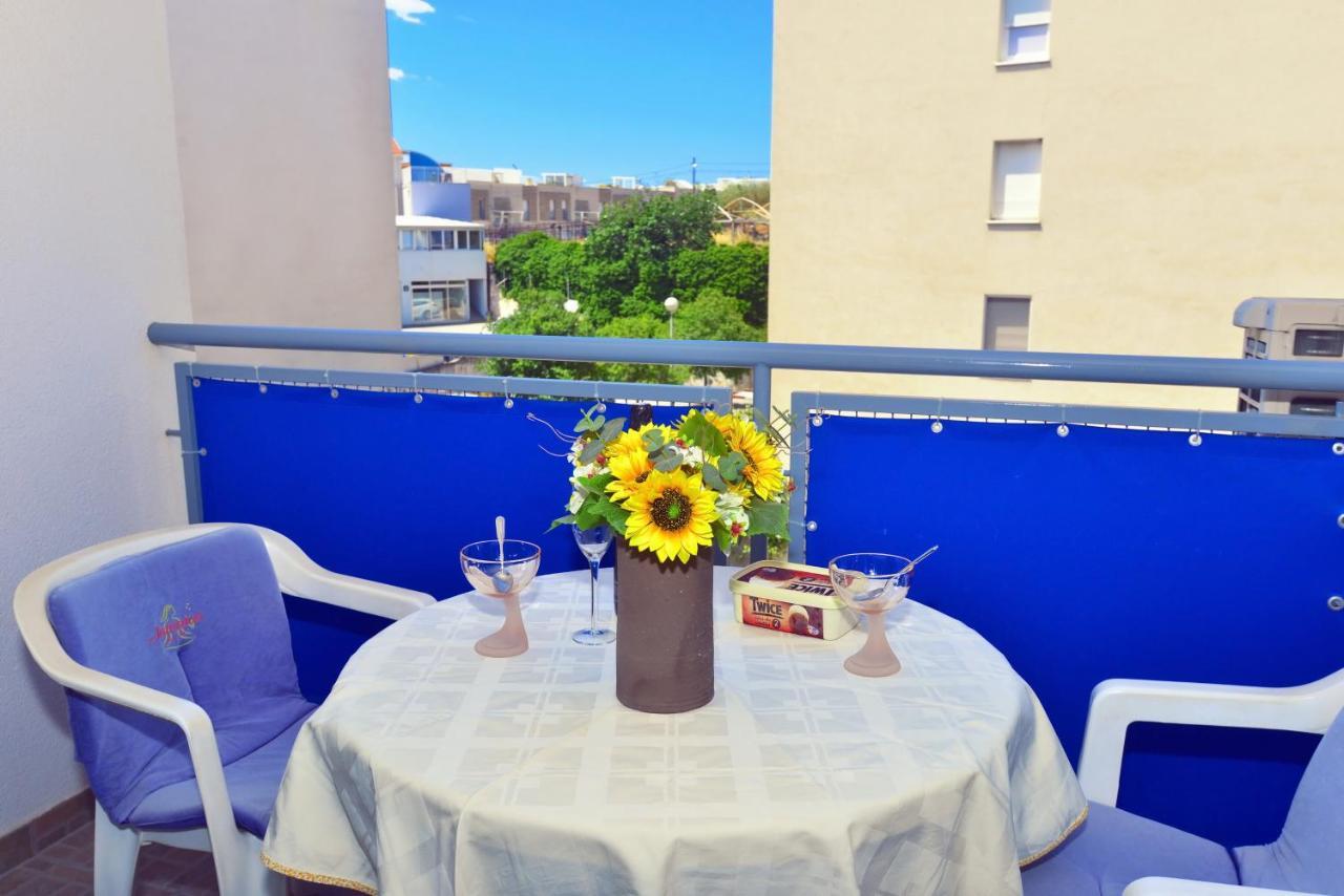 One Bedroom Apartment Terrace Parking Split Exterior foto